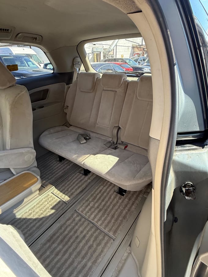 2025 Toyota Estima