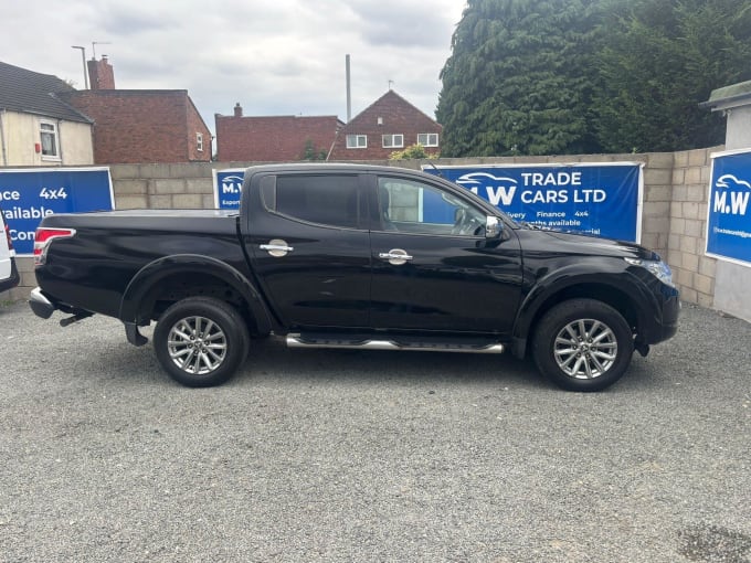 2025 Mitsubishi L200