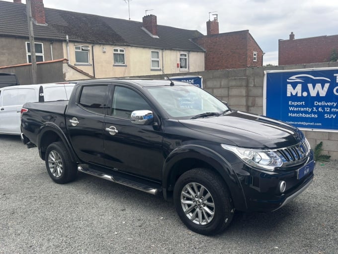 2025 Mitsubishi L200