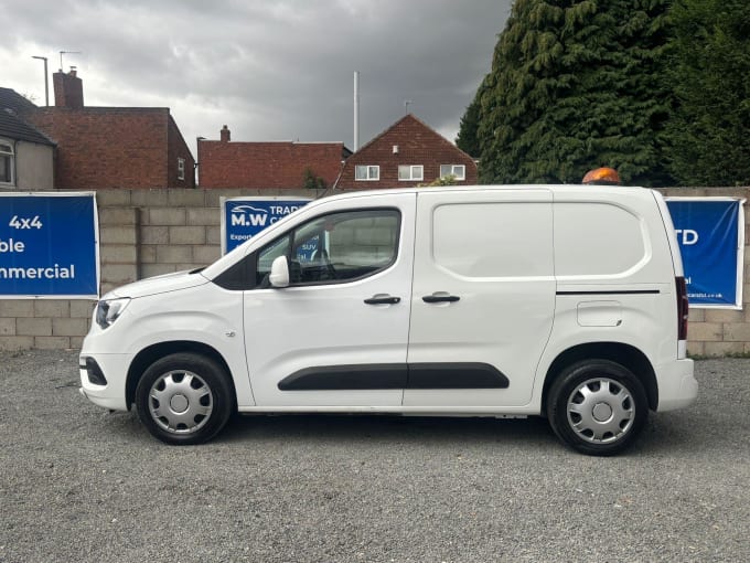 2025 Vauxhall Combo