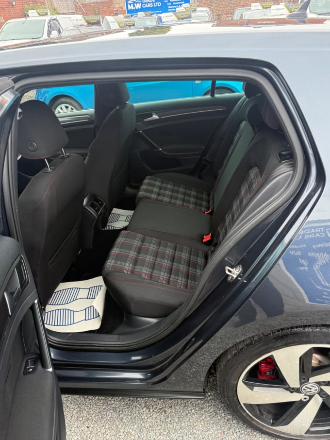 2025 Volkswagen Golf