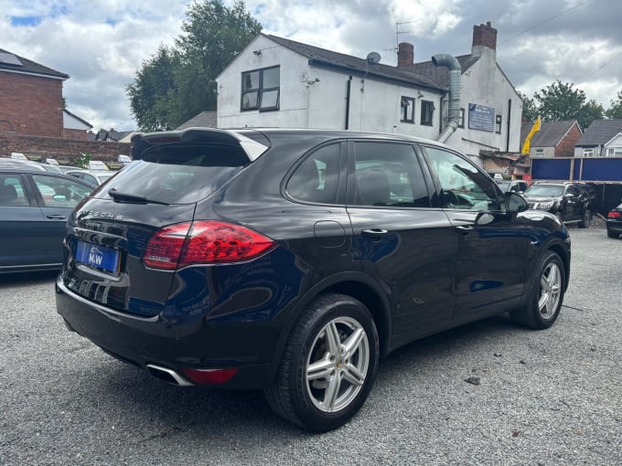 2025 Porsche Cayenne