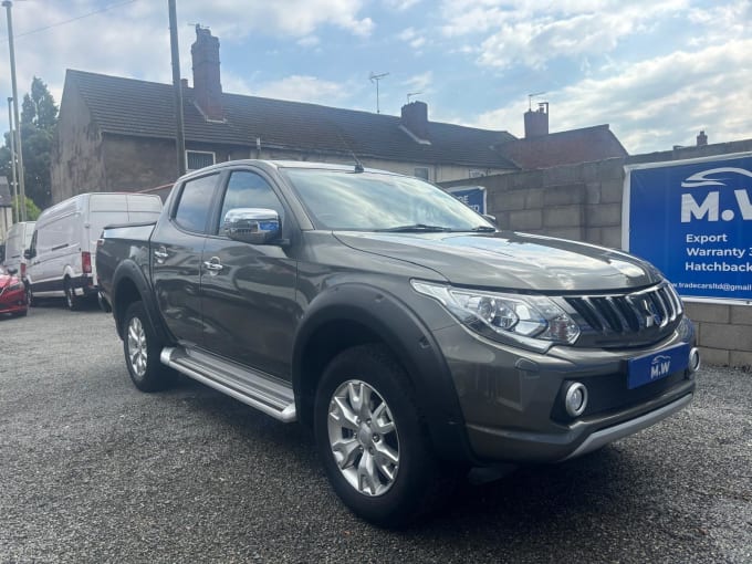 2025 Mitsubishi L200