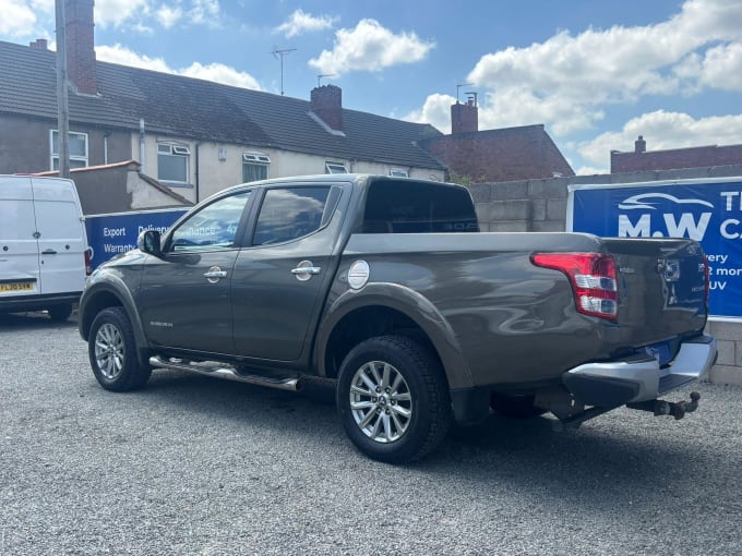 2025 Mitsubishi L200
