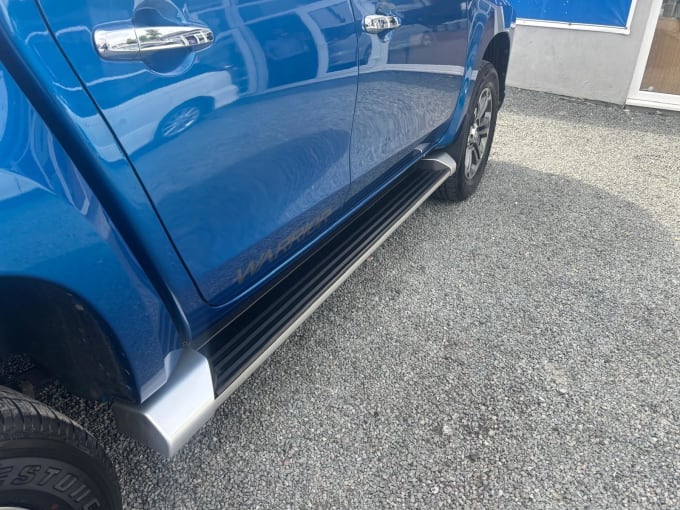 2025 Mitsubishi L200