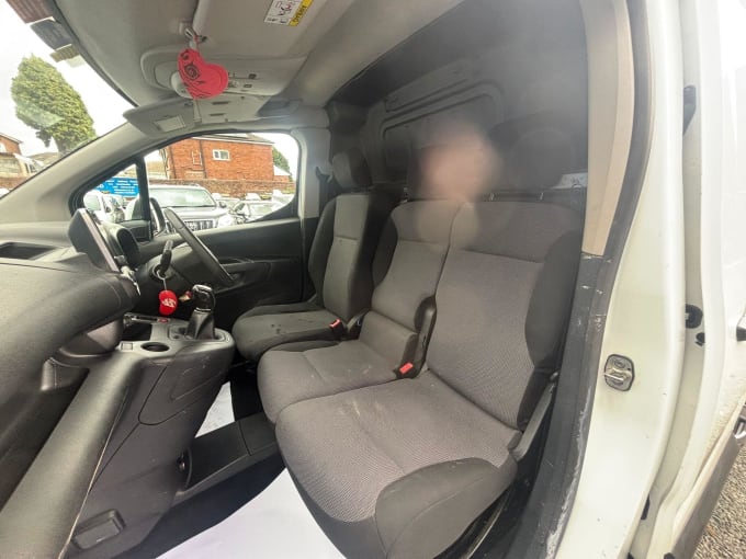 2025 Vauxhall Combo