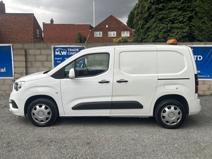 2025 Vauxhall Combo
