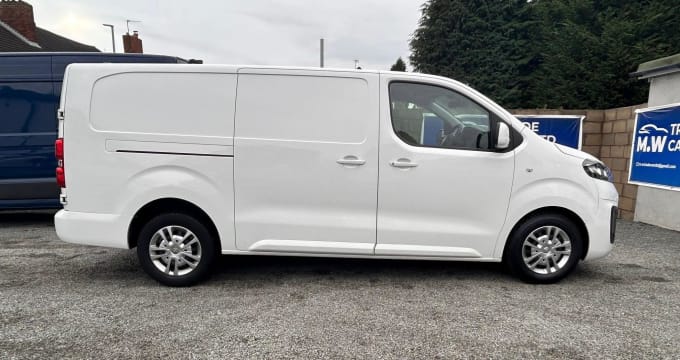 2025 Vauxhall Vivaro