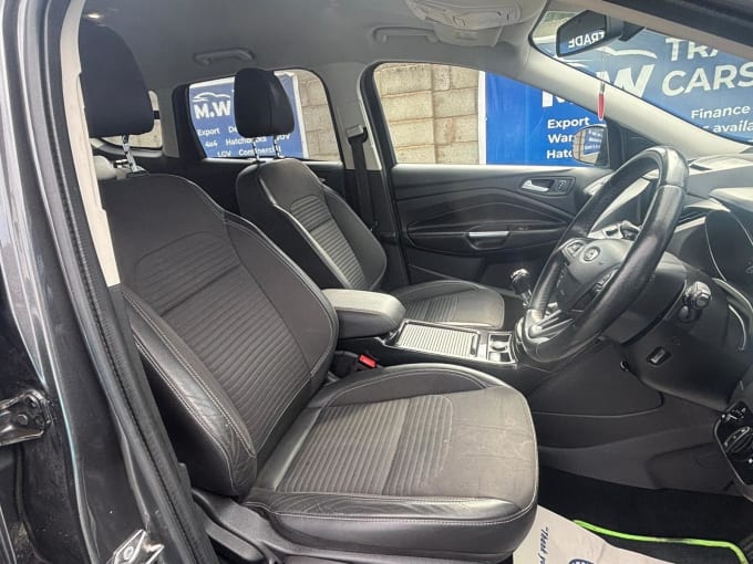2025 Ford Kuga