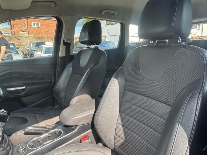 2025 Ford Kuga