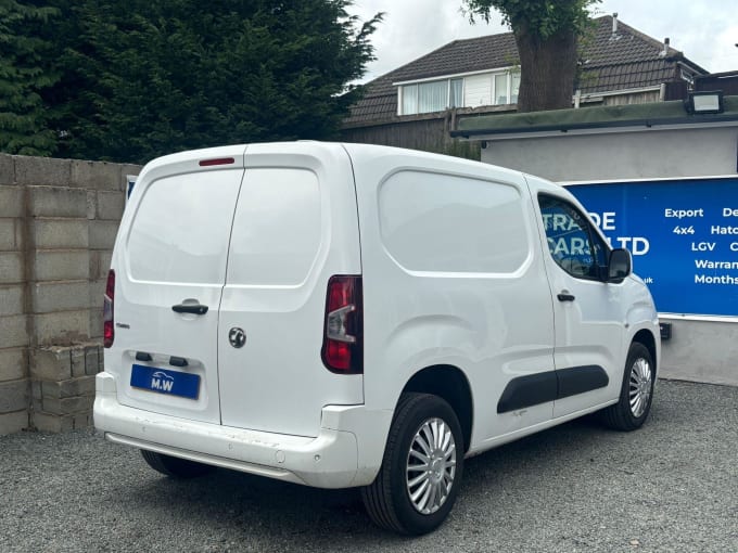 2025 Vauxhall Combo