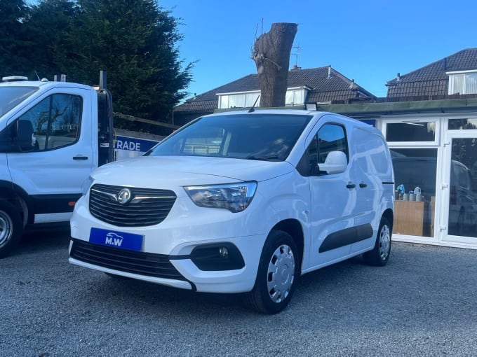 2025 Vauxhall Combo