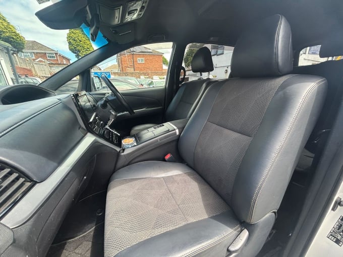 2025 Toyota Estima