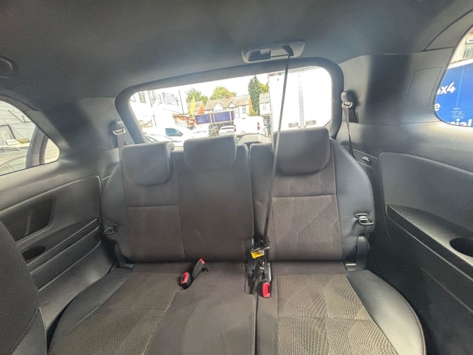 2025 Toyota Estima