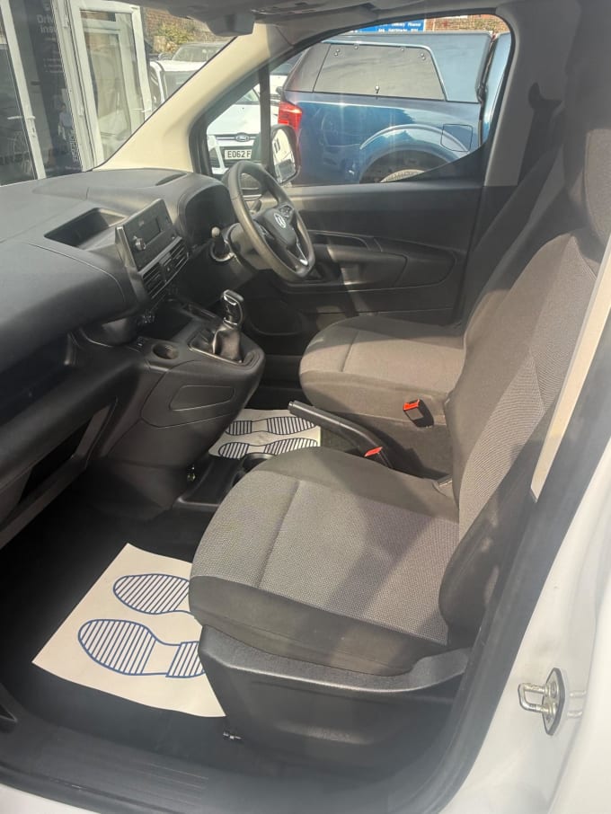 2025 Vauxhall Combo