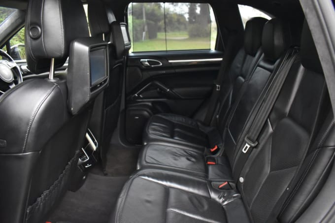 2025 Porsche Cayenne