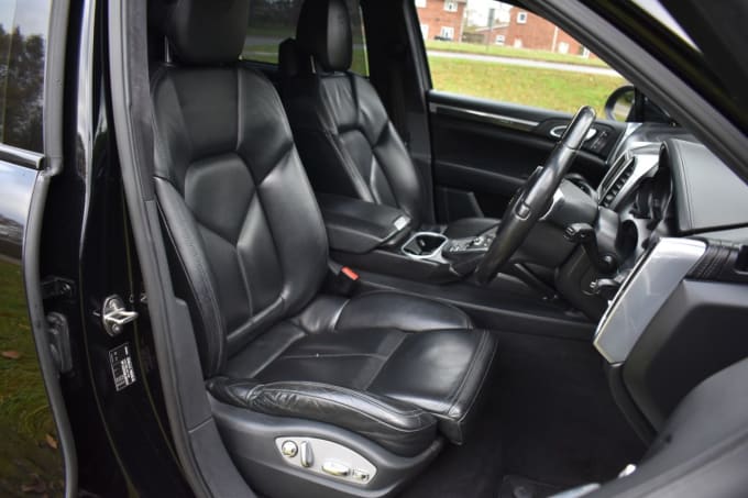 2025 Porsche Cayenne