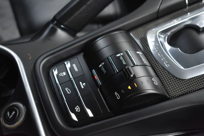2025 Porsche Cayenne