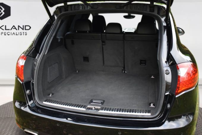 2025 Porsche Cayenne