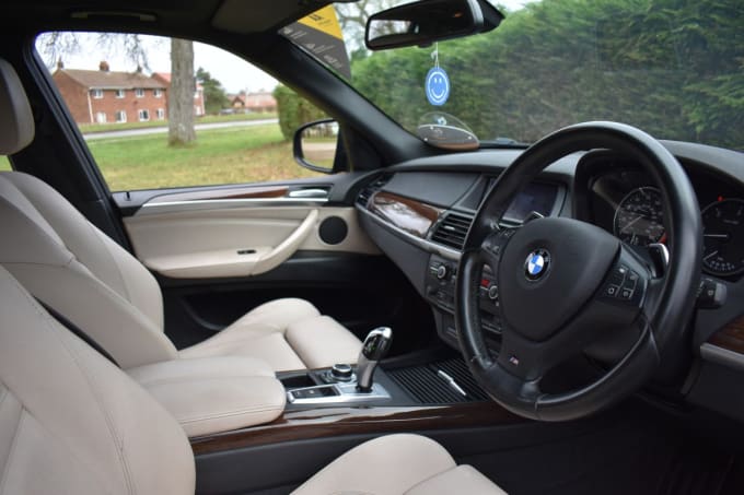 2025 BMW X5