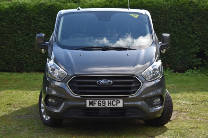 2024 Ford Transit Custom