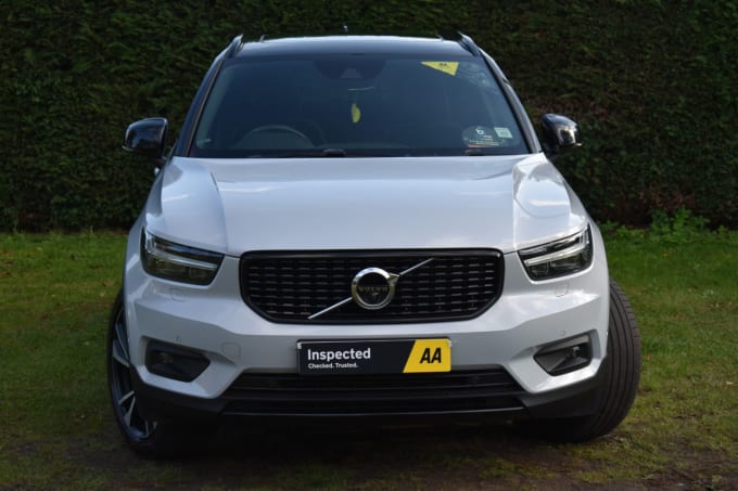 2024 Volvo Xc40