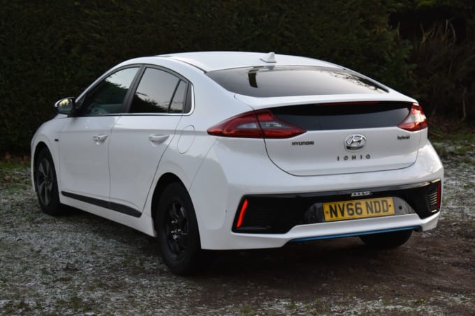 2025 Hyundai Ioniq