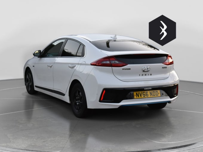 2025 Hyundai Ioniq