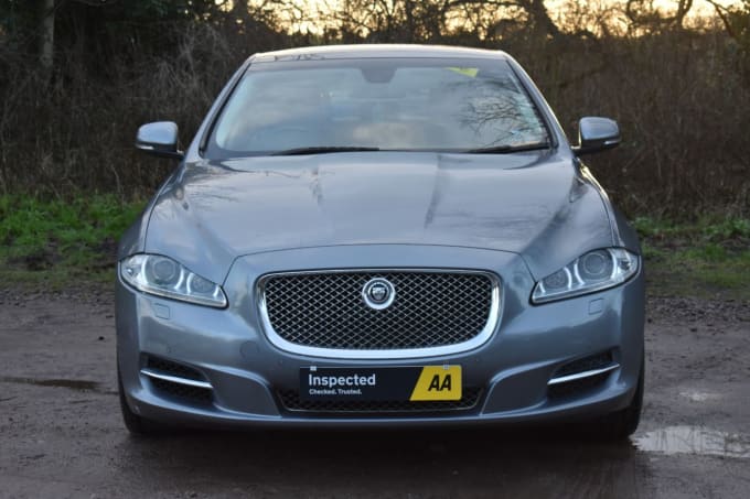 2025 Jaguar Xj