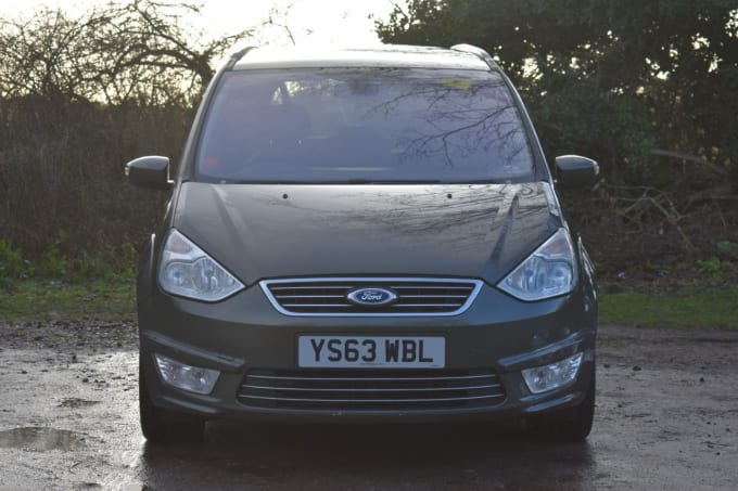 2025 Ford Galaxy