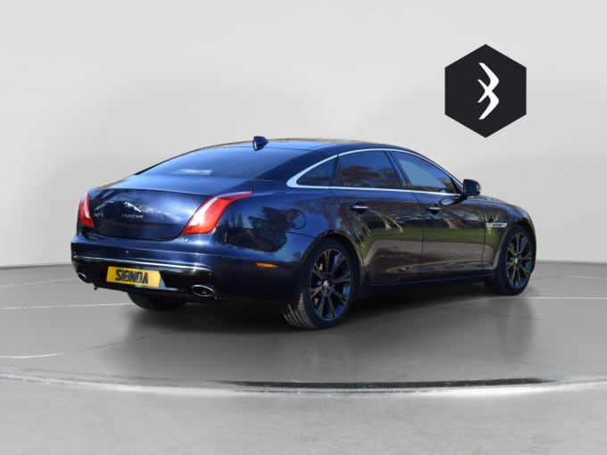 2025 Jaguar Xj