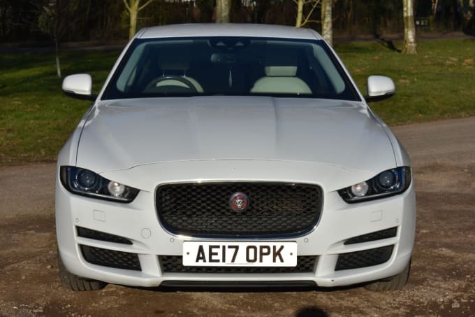 2017 Jaguar Xe