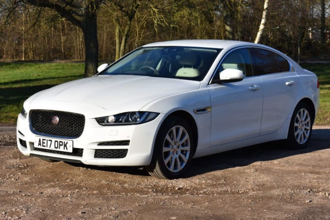 2017 Jaguar Xe