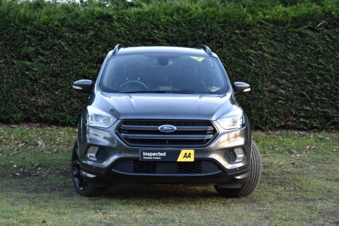 2025 Ford Kuga