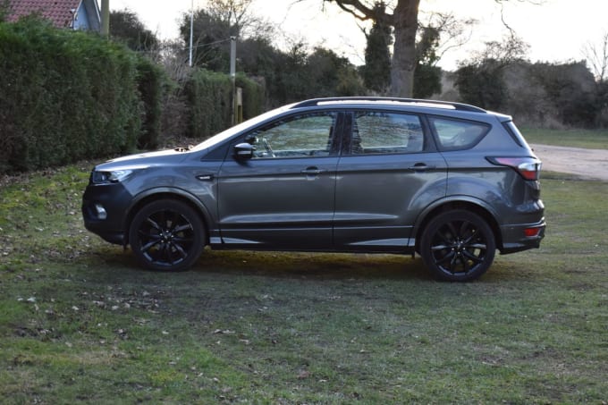 2025 Ford Kuga