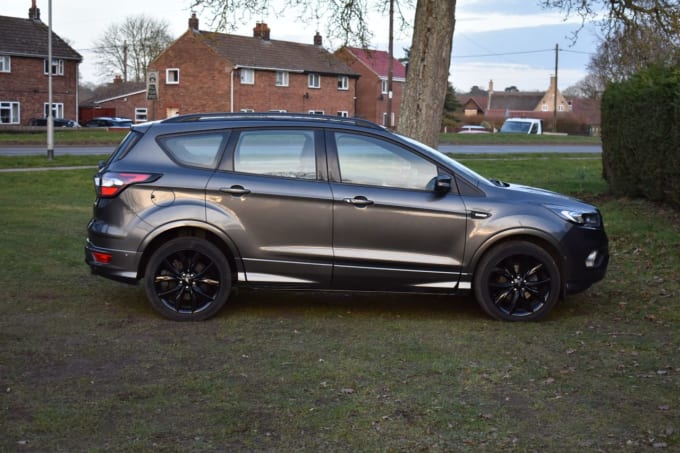 2025 Ford Kuga