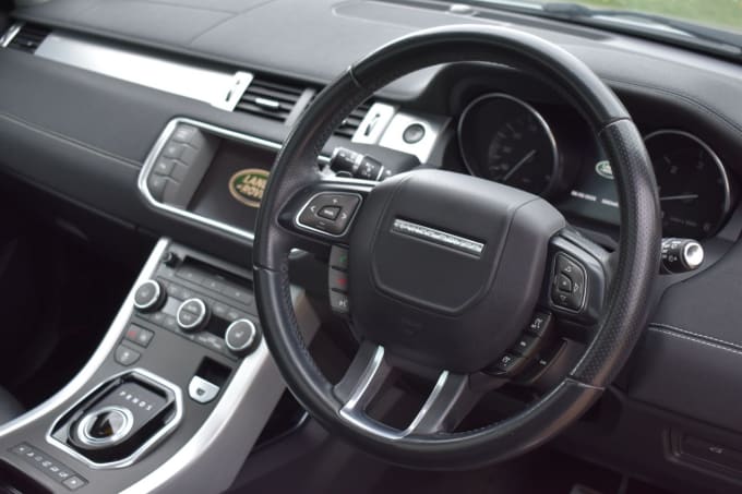 2025 Land Rover Range Rover Evoque