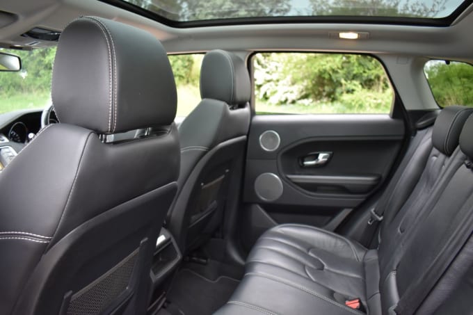 2025 Land Rover Range Rover Evoque
