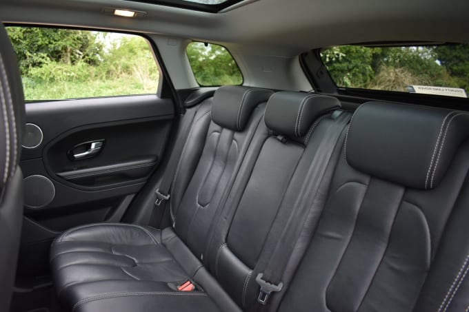 2025 Land Rover Range Rover Evoque