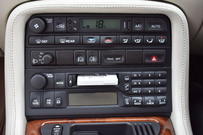 2025 Jaguar Xk8 Convertible
