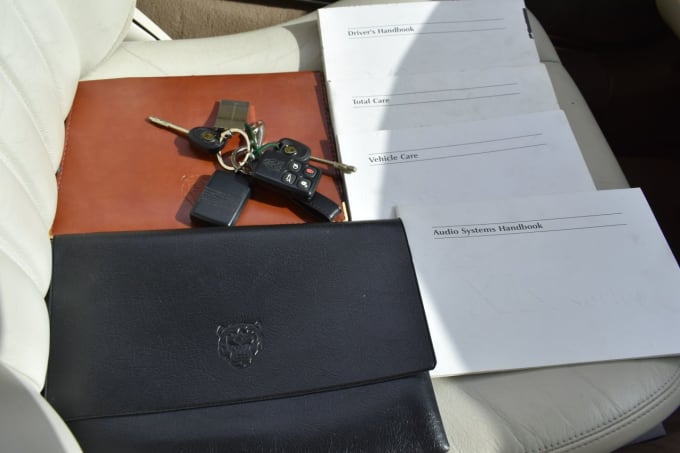 2025 Jaguar Xk8 Convertible
