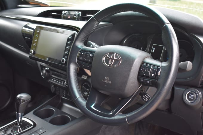 2025 Toyota Hi-lux