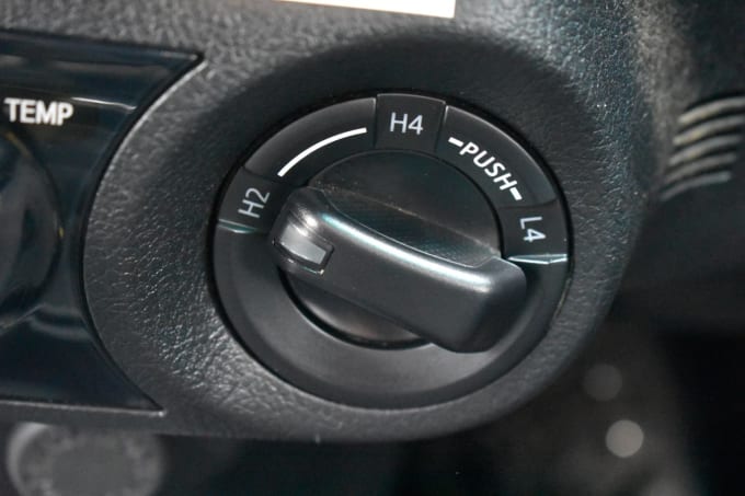 2025 Toyota Hi-lux