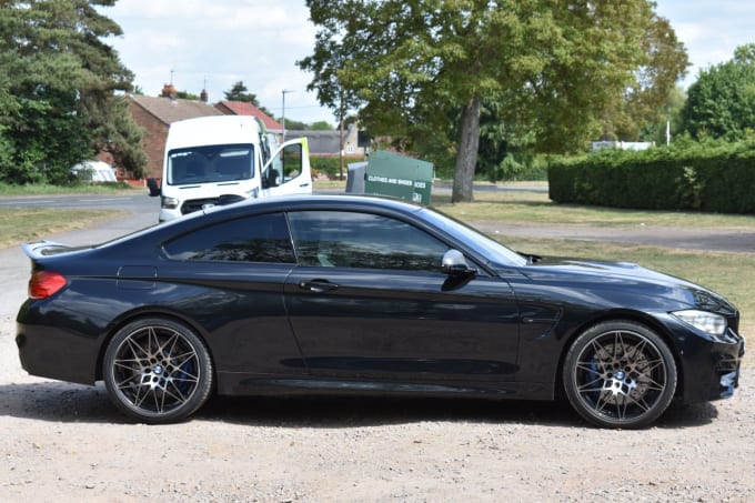 2025 BMW M4