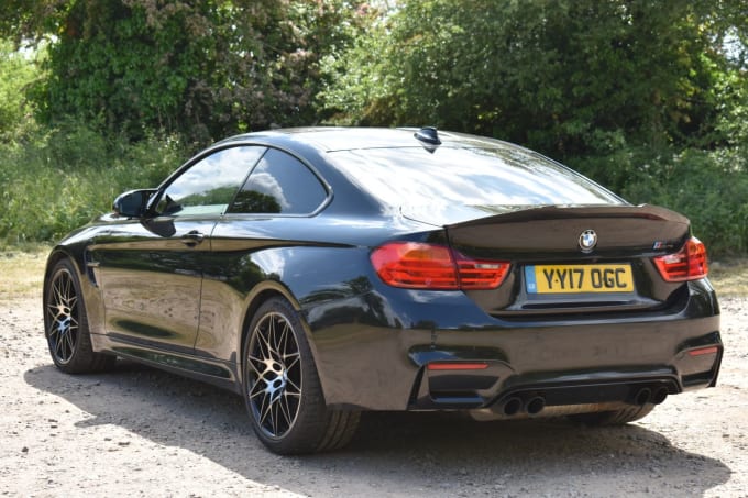 2025 BMW M4