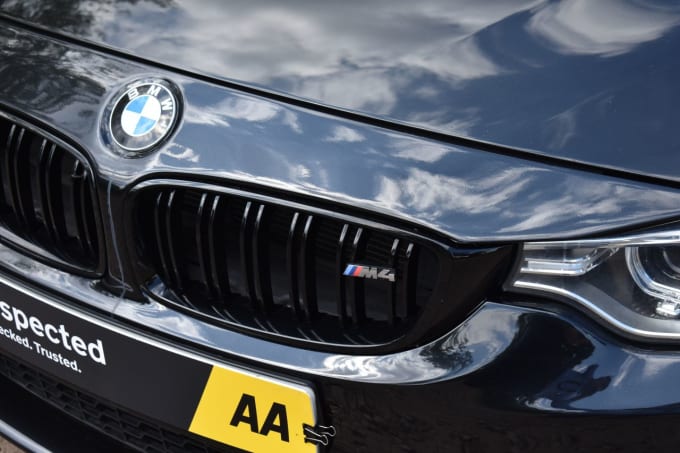 2025 BMW M4