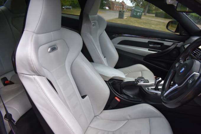 2025 BMW M4