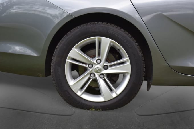 2025 Vauxhall Insignia