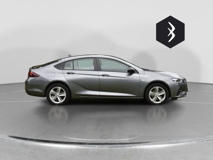 2025 Vauxhall Insignia