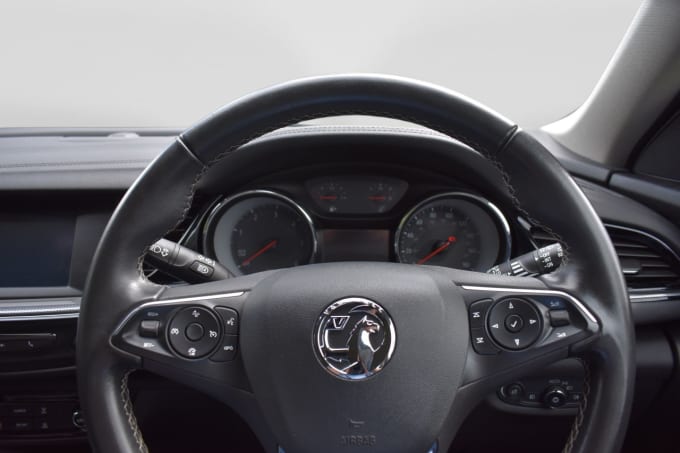 2025 Vauxhall Insignia